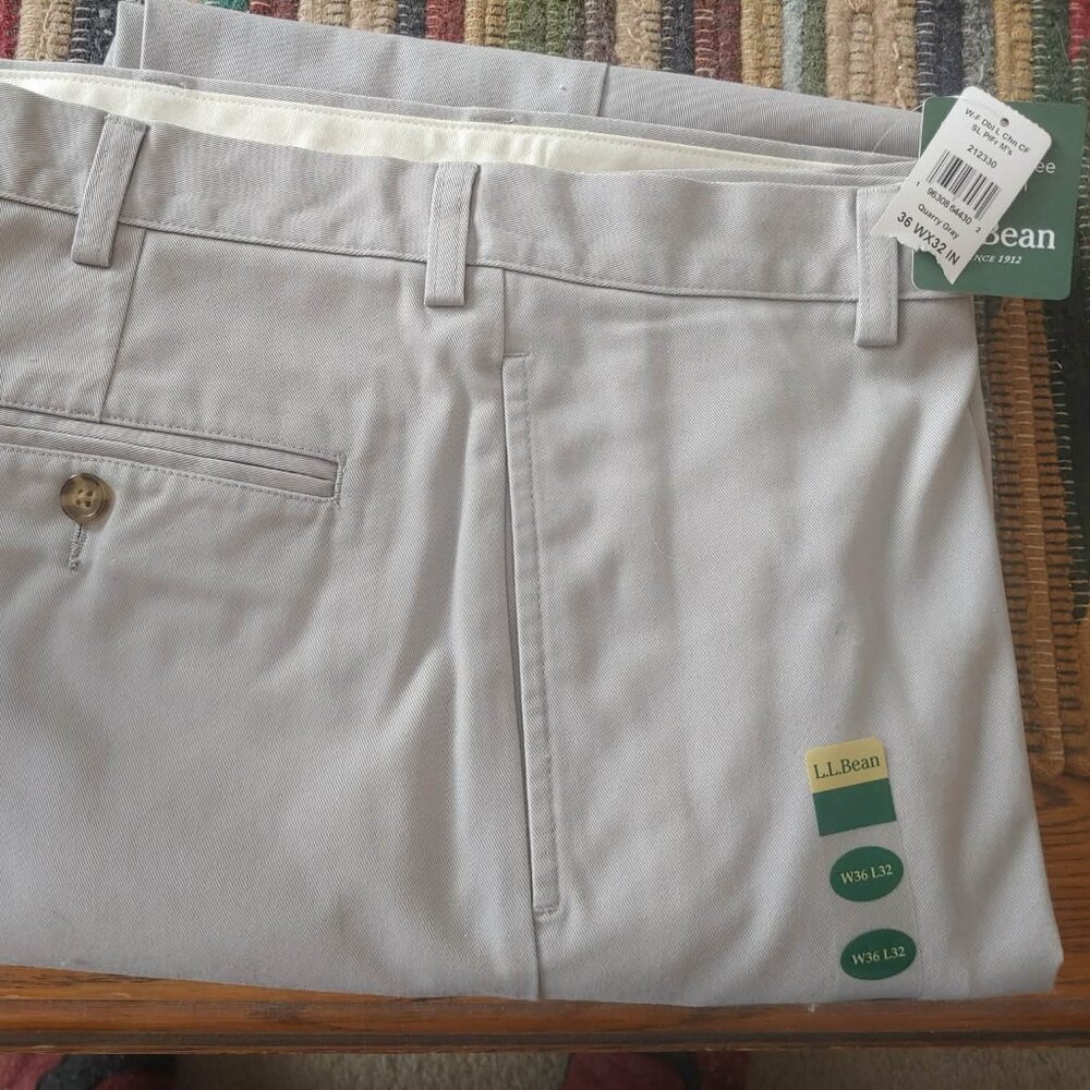 LL Bean Men's Chinos NWT